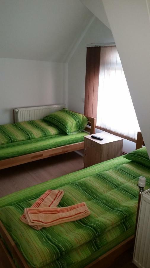 Art Hotel Nova Varoš Buitenkant foto