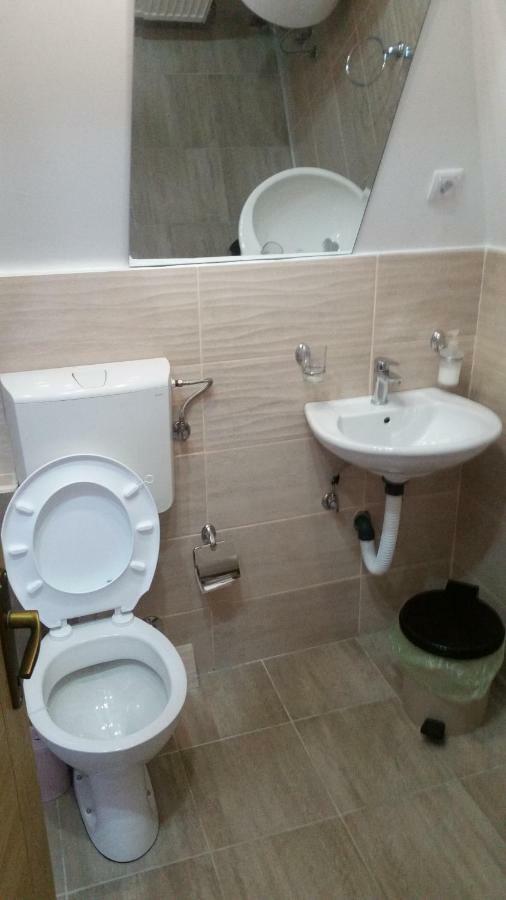 Art Hotel Nova Varoš Buitenkant foto